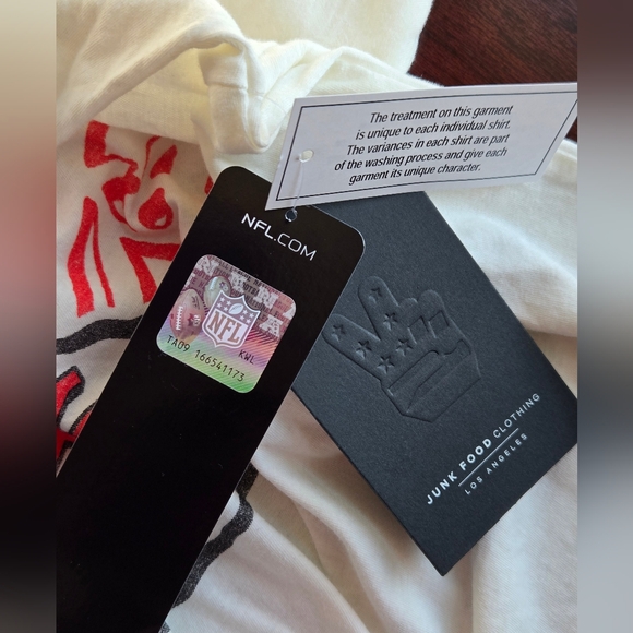 NWT Junk Food Kansas City Chiefs Cropped Long Sleeve Tee - Size M - Picture 7 of 7